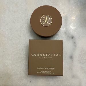 Anastasia Cream Bronzer Hazelnut